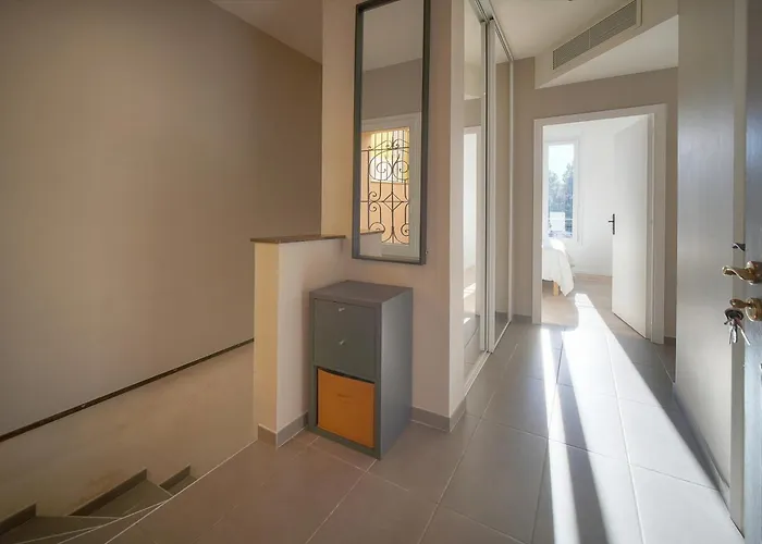 Duplex 3 Terrasse Et 1 Dependance A4b026 Lejlighed