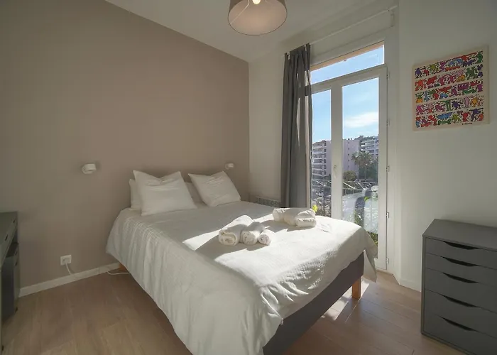 Duplex 3 Terrasse Et 1 Dependance A4b026 Lejlighed Cannes