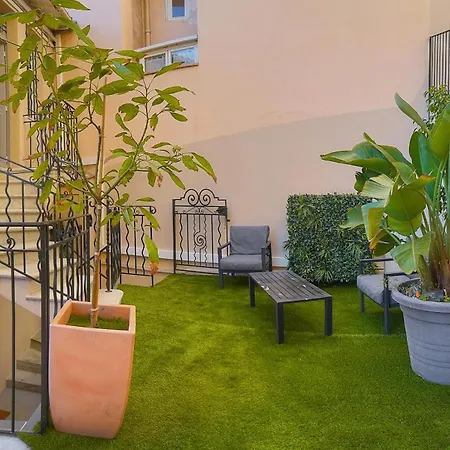 Apartamento Duplex 3 Terrasse Et 1 Dependance A4b026